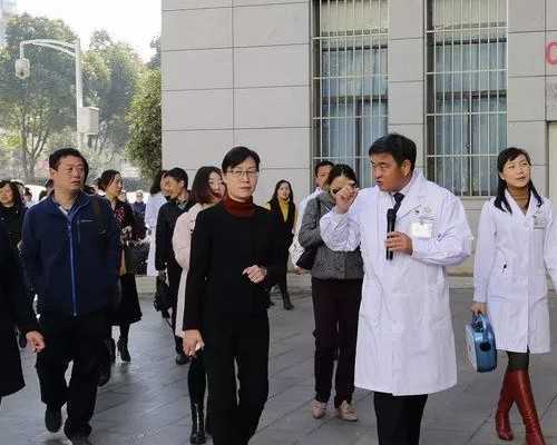 <b>供卵代生价钱,北京助孕微信_正规试管公司</b>