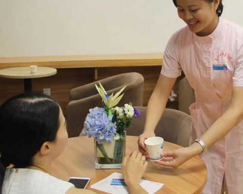 试管移植方案终于定了 AMH低可以降调吗?