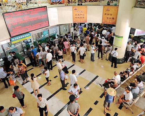 孕期生活用品购买指南：如何选择适合孕妇的舒适必备品